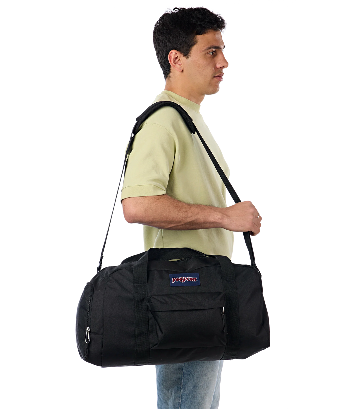 weekender-medium-duffel-s1 JS0A85VF008-MODEL.webp
