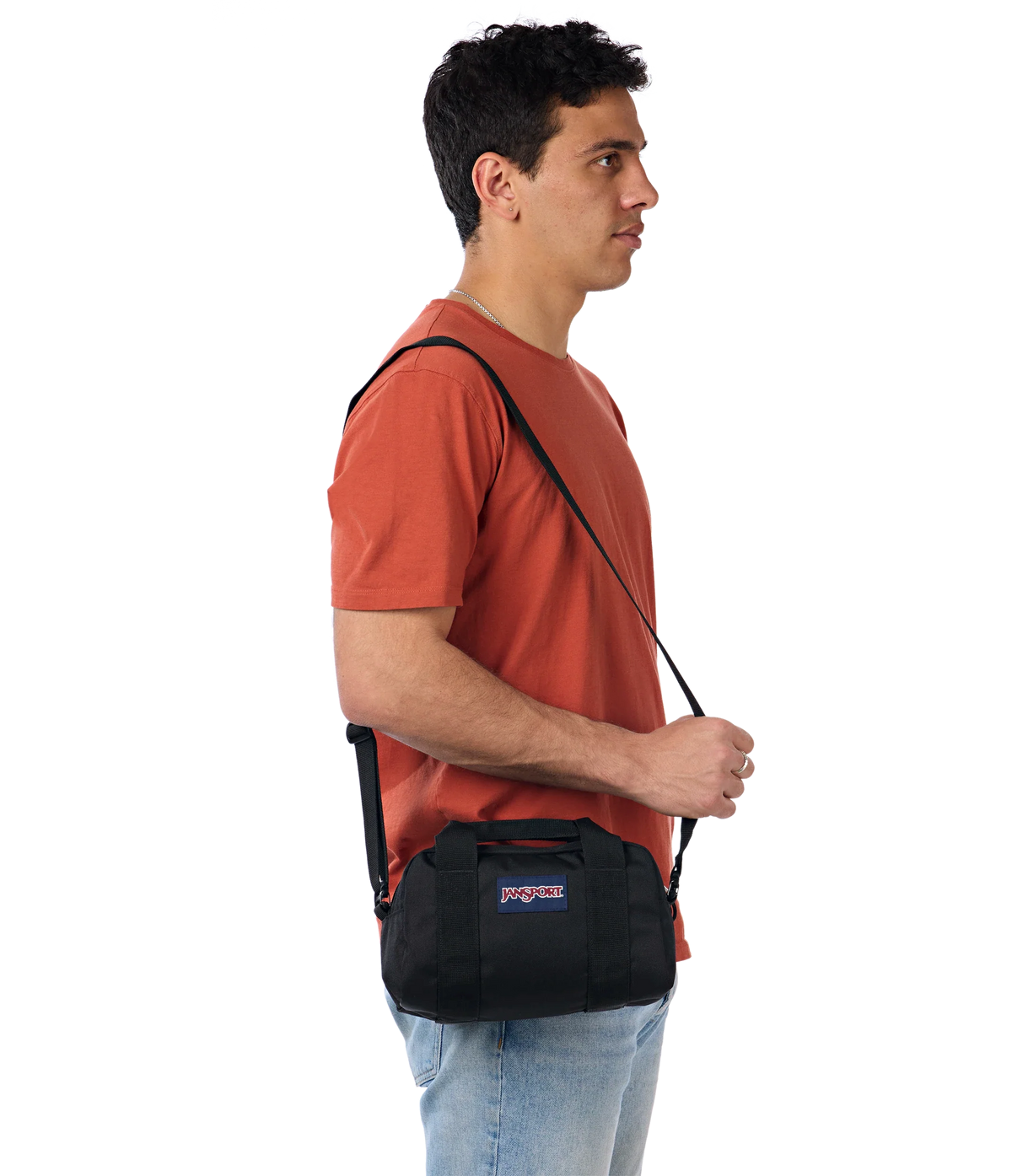 weekender-mini-duffel-f7 JS0A85VG008-MODEL.webp