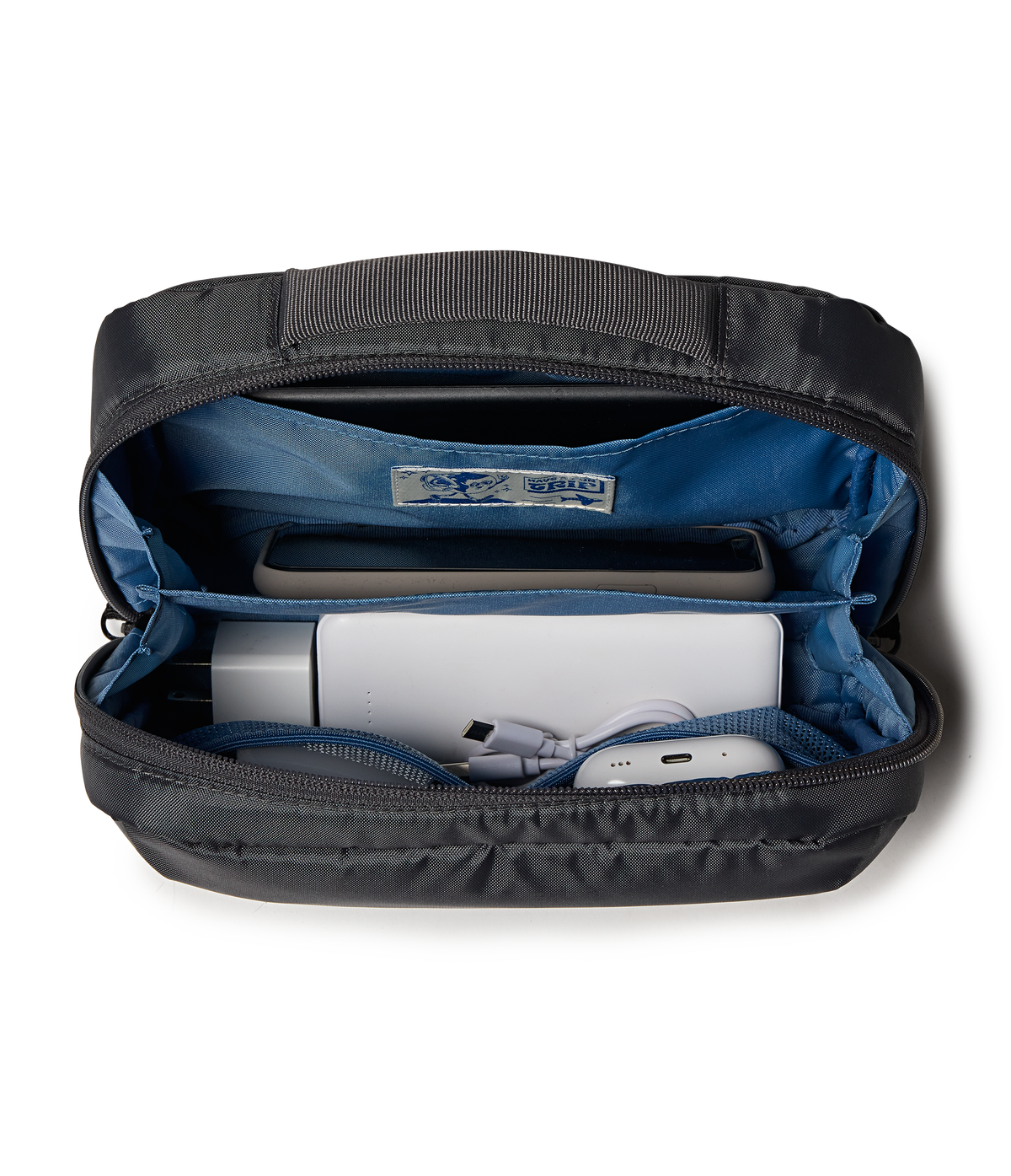 travel-pack-30l-tech-organizer-smokey-grit-set-z0 JS0A86EVDMX-DET3.png